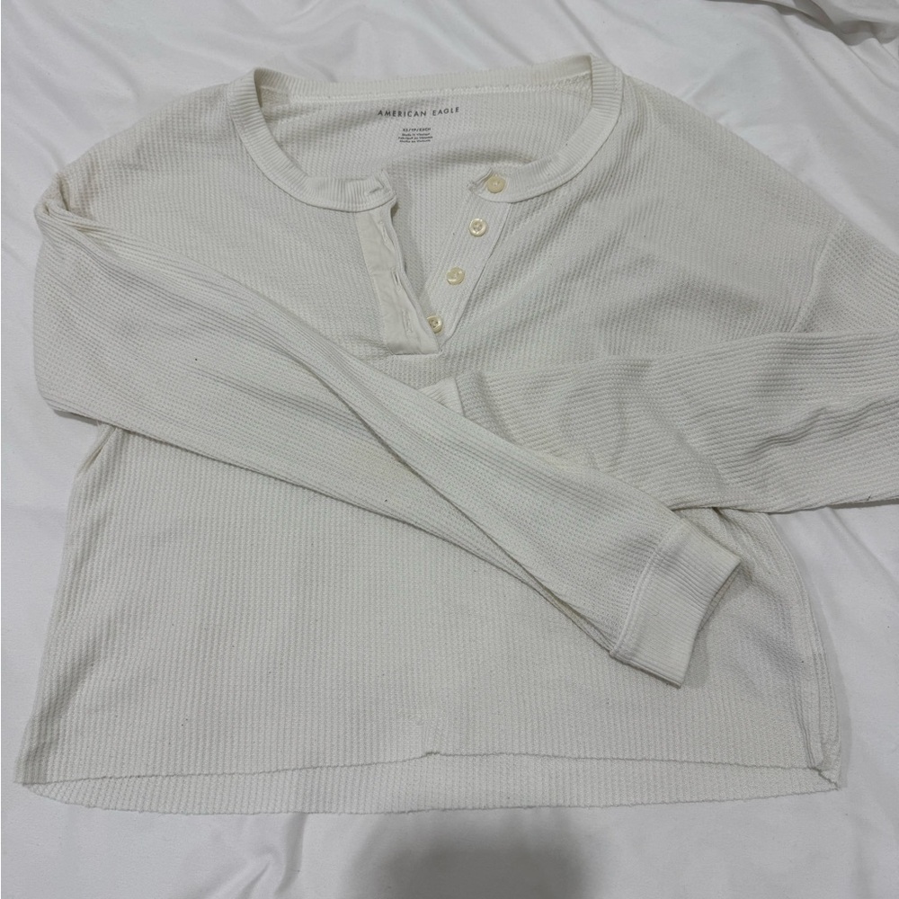 American Eagle Off-White Buttoned Henley